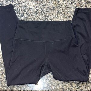 HeyNuts Essential 25” Black Leggings